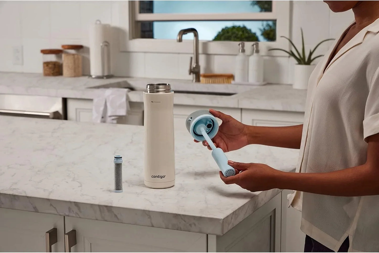 Contigo Wells Chill Filtered Water Bottle